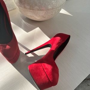 Worn ONCE platform suede RED pumps